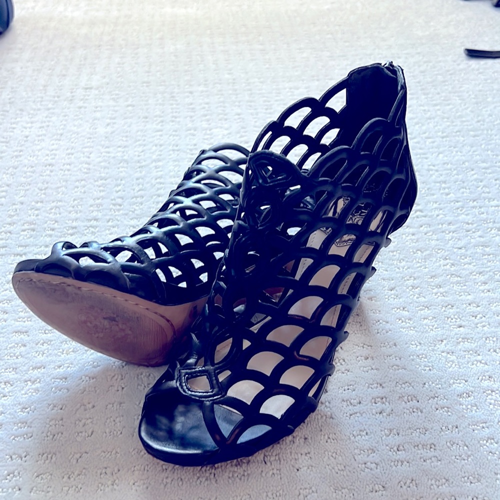 Vince Camuta Spider Heel - Picture 4 of 4